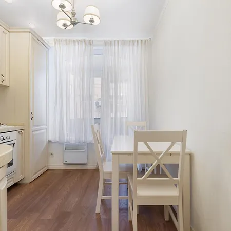 10 Deribasivska Cozy Apartment